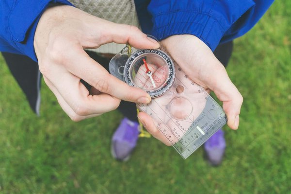 Quels sont les secrets pour une randonnée réussie dans les montagnes de la Sierra Nevada, Espagne?